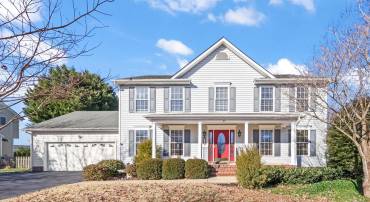 64 WALNUT FARMS PKWY, FREDERICKSBURG, Virginia 22405, 4 Bedrooms Bedrooms, ,2 BathroomsBathrooms,Residential,For sale,64 WALNUT FARMS PKWY,VAST2044472 MLS # VAST2044472