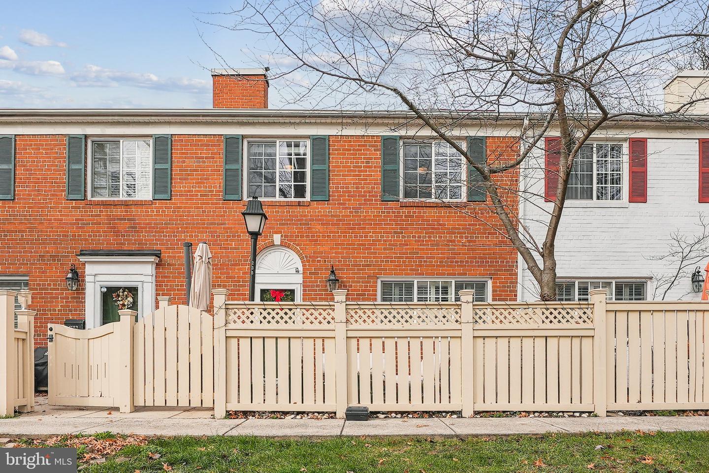 1181 N VAN DORN ST, ALEXANDRIA, Virginia 22304, 3 Bedrooms Bedrooms, ,2 BathroomsBathrooms,Residential,For sale,1181 N VAN DORN ST,VAAX2052108 MLS # VAAX2052108 1181 N VAN DORN ST, ALEXANDRIA, Virginia 22304, 3 Bedrooms Bedrooms, ,2 BathroomsBathrooms,Residential,For sale,1181 N VAN DORN ST,VAAX2052108 MLS # VAAX2052108