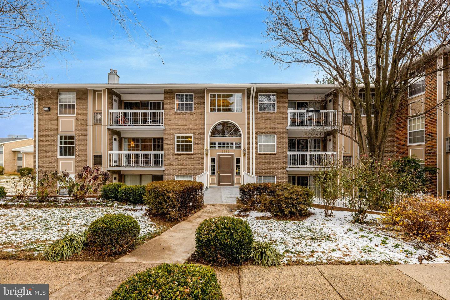 1931 WILSON LN #201, MCLEAN, Virginia 22102, 1 Bedroom Bedrooms, ,1 BathroomBathrooms,Residential,For sale,1931 WILSON LN #201,VAFX2280854 MLS # VAFX2280854