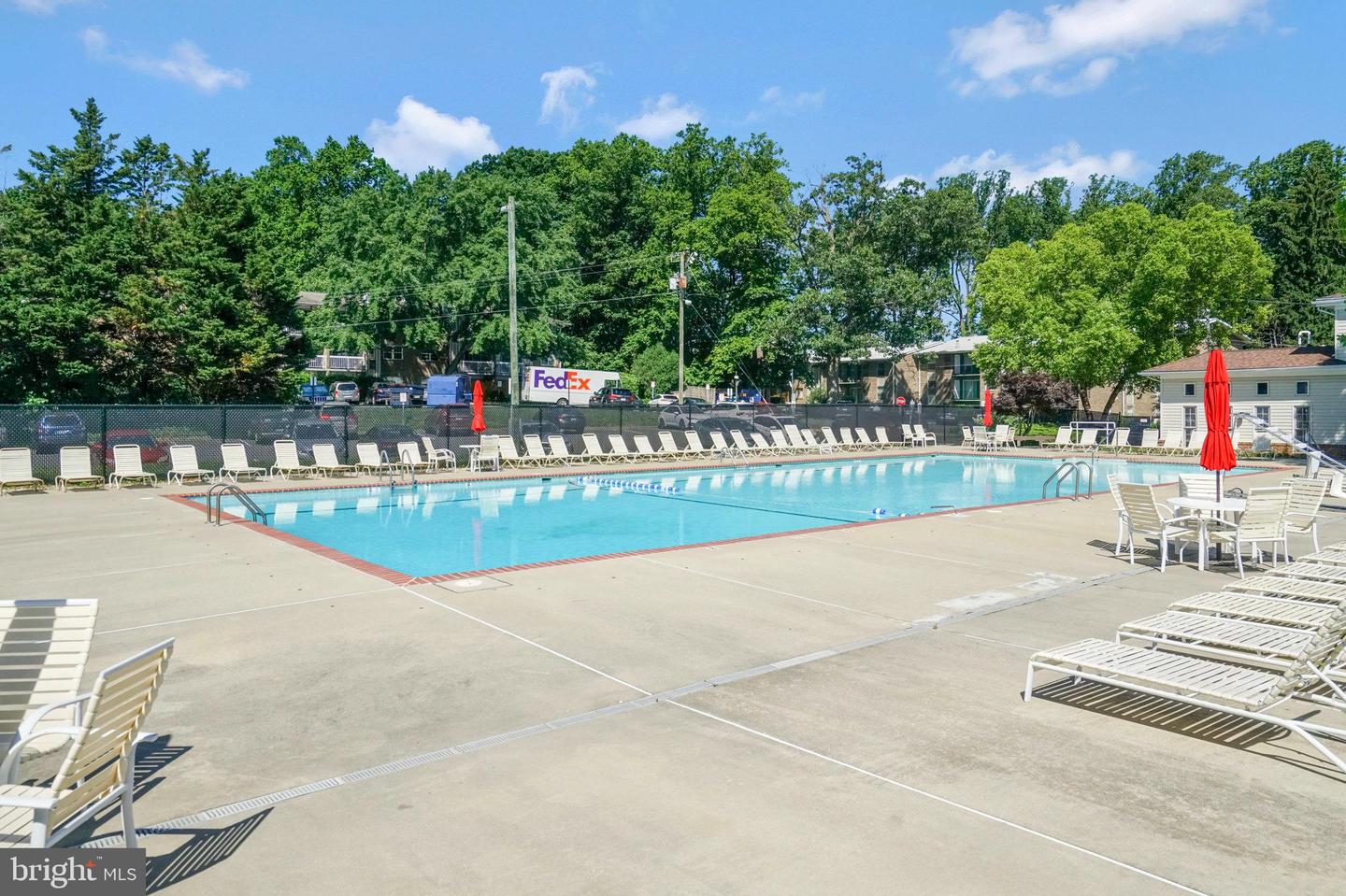 1931 WILSON LN #201, MCLEAN, Virginia 22102, 1 Bedroom Bedrooms, ,1 BathroomBathrooms,Residential,For sale,1931 WILSON LN #201,VAFX2280854 MLS # VAFX2280854