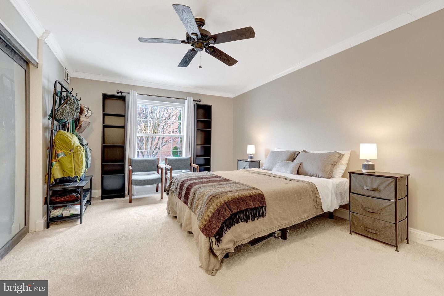 1931 WILSON LN #201, MCLEAN, Virginia 22102, 1 Bedroom Bedrooms, ,1 BathroomBathrooms,Residential,For sale,1931 WILSON LN #201,VAFX2280854 MLS # VAFX2280854