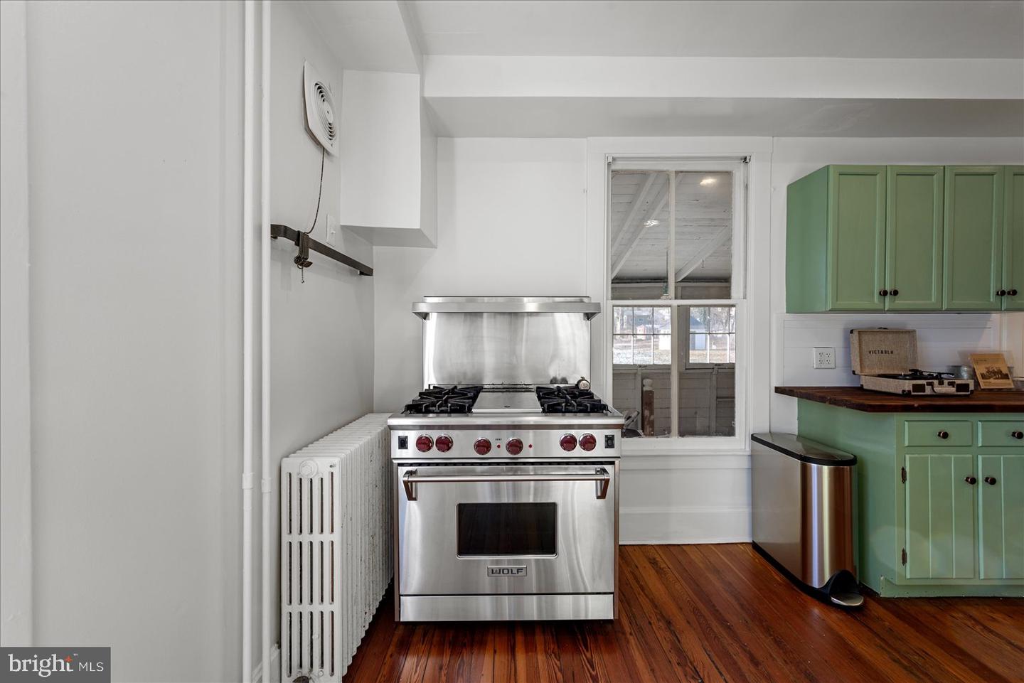 10 NEW CUT RD, ROUND HILL, Virginia 20141, 3 Bedrooms Bedrooms, ,2 BathroomsBathrooms,Residential,For sale,10 NEW CUT RD,VALO2111866 MLS # VALO2111866 10 NEW CUT RD, ROUND HILL, Virginia 20141, 3 Bedrooms Bedrooms, ,2 BathroomsBathrooms,Residential,For sale,10 NEW CUT RD,VALO2111866 MLS # VALO2111866