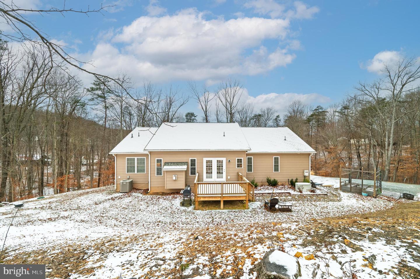 1152 BLUE MOUNTAIN RD, FRONT ROYAL, Virginia 22630, 4 Bedrooms Bedrooms, ,3 BathroomsBathrooms,Residential,For sale,1152 BLUE MOUNTAIN RD,VAWR2012890 MLS # VAWR2012890 1152 BLUE MOUNTAIN RD, FRONT ROYAL, Virginia 22630, 4 Bedrooms Bedrooms, ,3 BathroomsBathrooms,Residential,For sale,1152 BLUE MOUNTAIN RD,VAWR2012890 MLS # VAWR2012890