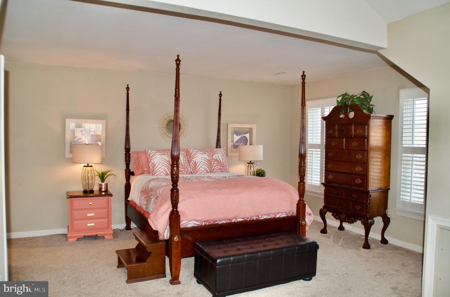 7573 FUSILIER DR, WARRENTON, Virginia 20186, 4 Bedrooms Bedrooms, ,3 BathroomsBathrooms,Residential,For sale,7573 FUSILIER DR,VAFQ2019848 MLS # VAFQ2019848 7573 FUSILIER DR, WARRENTON, Virginia 20186, 4 Bedrooms Bedrooms, ,3 BathroomsBathrooms,Residential,For sale,7573 FUSILIER DR,VAFQ2019848 MLS # VAFQ2019848