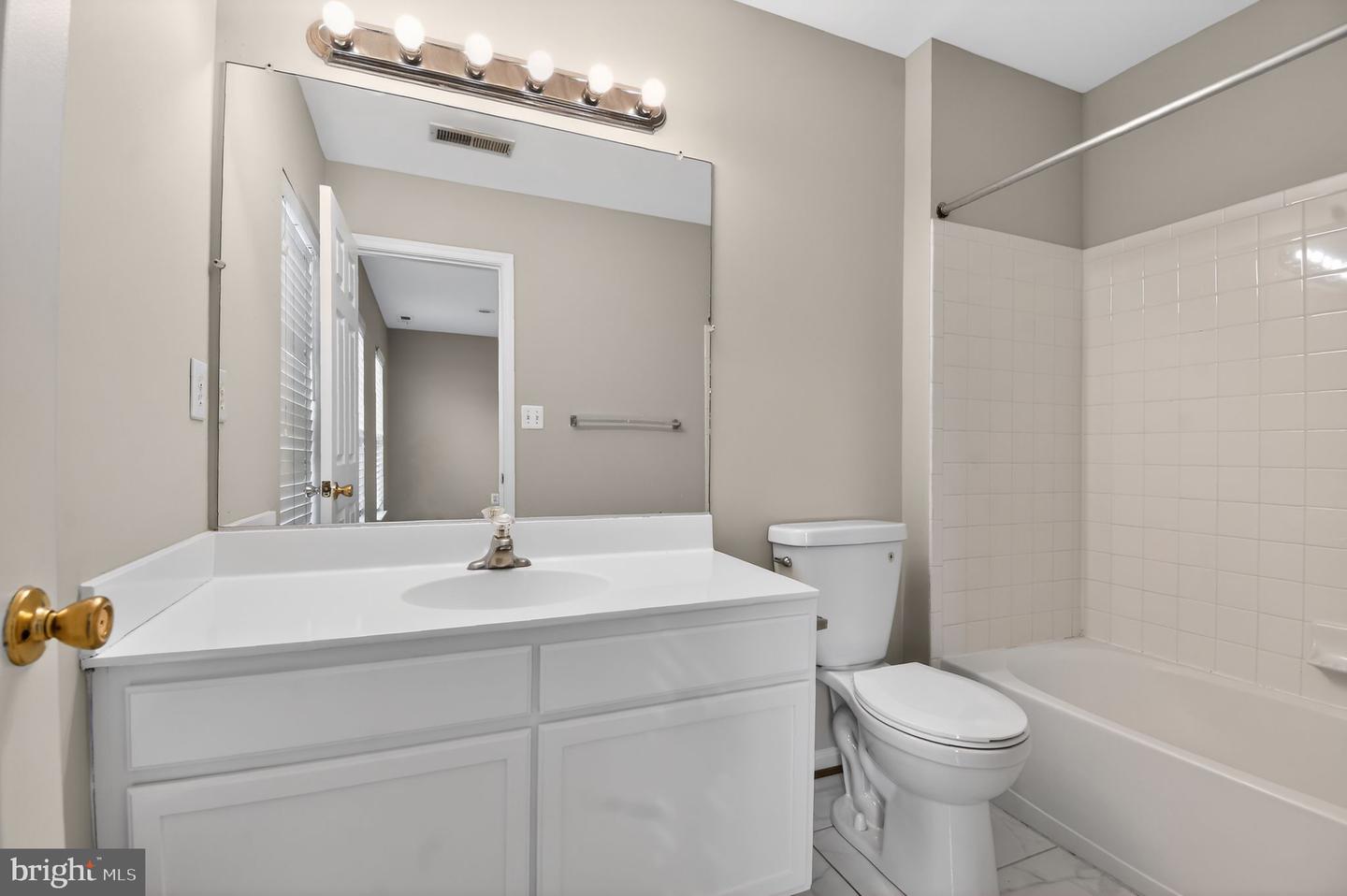 1837 FREDERICK DOUGLASS PL SE, WASHINGTON, District Of Columbia 20020, 3 Bedrooms Bedrooms, ,3 BathroomsBathrooms,Residential,For sale,1837 FREDERICK DOUGLASS PL SE,DCDC2234290 MLS # DCDC2234290