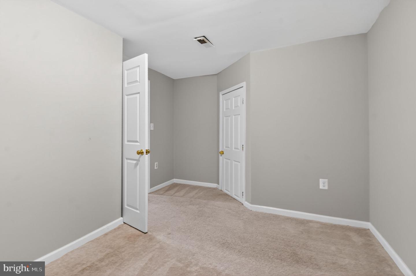 1837 FREDERICK DOUGLASS PL SE, WASHINGTON, District Of Columbia 20020, 3 Bedrooms Bedrooms, ,3 BathroomsBathrooms,Residential,For sale,1837 FREDERICK DOUGLASS PL SE,DCDC2234290 MLS # DCDC2234290