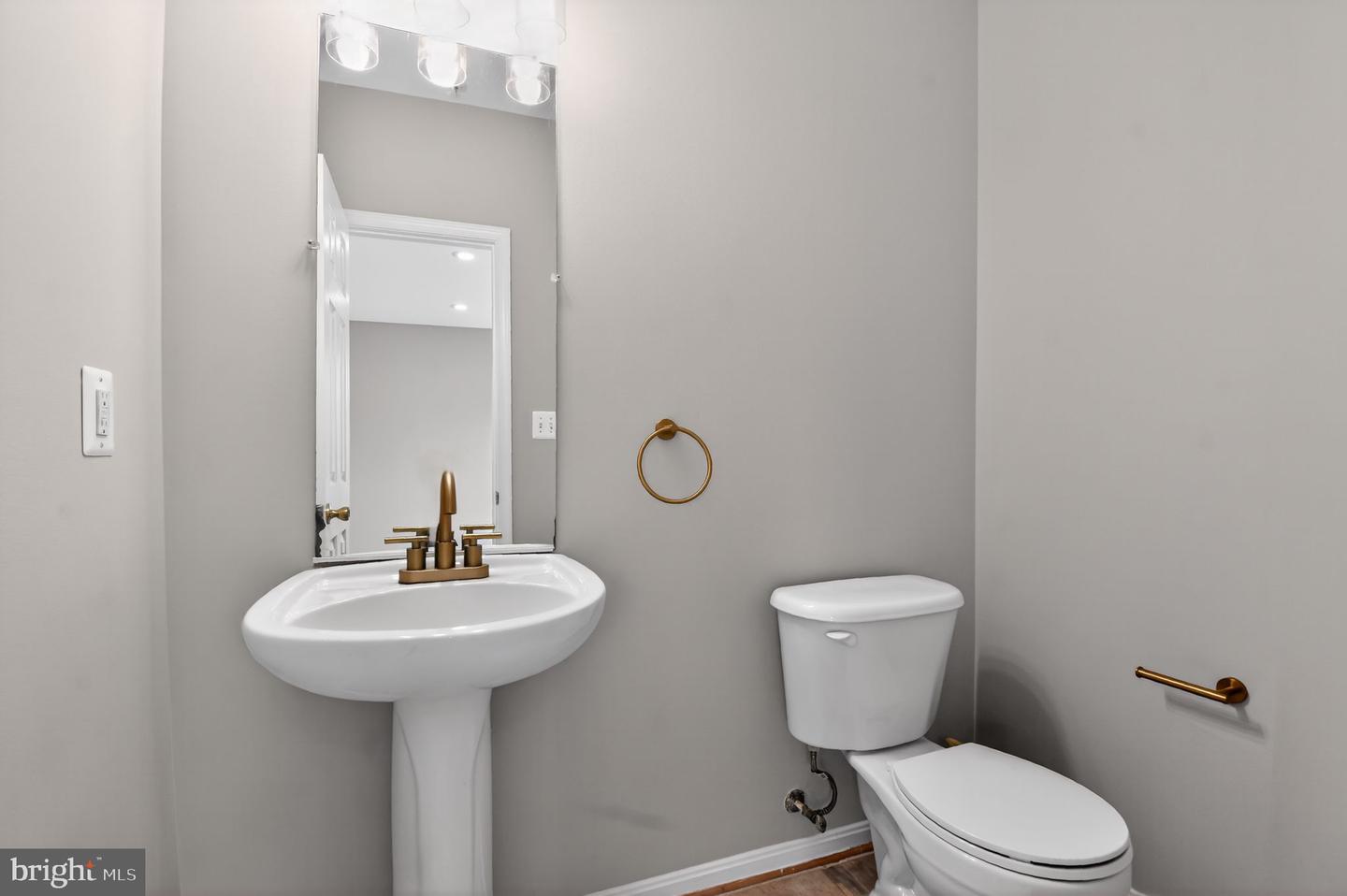 1837 FREDERICK DOUGLASS PL SE, WASHINGTON, District Of Columbia 20020, 3 Bedrooms Bedrooms, ,3 BathroomsBathrooms,Residential,For sale,1837 FREDERICK DOUGLASS PL SE,DCDC2234290 MLS # DCDC2234290