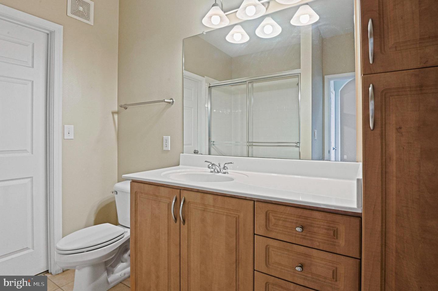 12956 CENTRE PARK CIR #410, HERNDON, Virginia 20171, 2 Bedrooms Bedrooms, ,2 BathroomsBathrooms,Residential,For sale,12956 CENTRE PARK CIR #410,VAFX2282076 MLS # VAFX2282076 12956 CENTRE PARK CIR #410, HERNDON, Virginia 20171, 2 Bedrooms Bedrooms, ,2 BathroomsBathrooms,Residential,For sale,12956 CENTRE PARK CIR #410,VAFX2282076 MLS # VAFX2282076