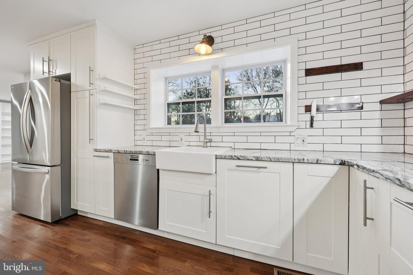 6057 BROOK DR, FALLS CHURCH, Virginia 22044, 6 Bedrooms Bedrooms, ,4 BathroomsBathrooms,Residential,For sale,6057 BROOK DR,VAFX2282094 MLS # VAFX2282094 6057 BROOK DR, FALLS CHURCH, Virginia 22044, 6 Bedrooms Bedrooms, ,4 BathroomsBathrooms,Residential,For sale,6057 BROOK DR,VAFX2282094 MLS # VAFX2282094