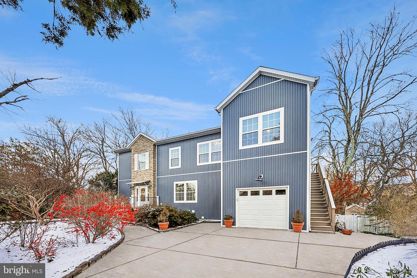 6057 BROOK DR, FALLS CHURCH, Virginia 22044, 6 Bedrooms Bedrooms, ,4 BathroomsBathrooms,Residential,For sale,6057 BROOK DR,VAFX2282094 MLS # VAFX2282094 6057 BROOK DR, FALLS CHURCH, Virginia 22044, 6 Bedrooms Bedrooms, ,4 BathroomsBathrooms,Residential,For sale,6057 BROOK DR,VAFX2282094 MLS # VAFX2282094