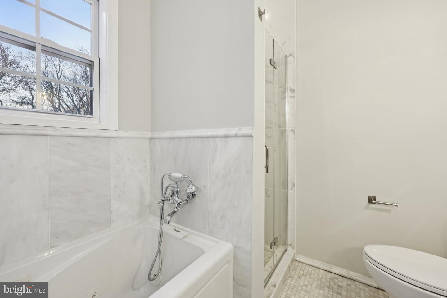 6057 BROOK DR, FALLS CHURCH, Virginia 22044, 6 Bedrooms Bedrooms, ,4 BathroomsBathrooms,Residential,For sale,6057 BROOK DR,VAFX2282094 MLS # VAFX2282094 6057 BROOK DR, FALLS CHURCH, Virginia 22044, 6 Bedrooms Bedrooms, ,4 BathroomsBathrooms,Residential,For sale,6057 BROOK DR,VAFX2282094 MLS # VAFX2282094