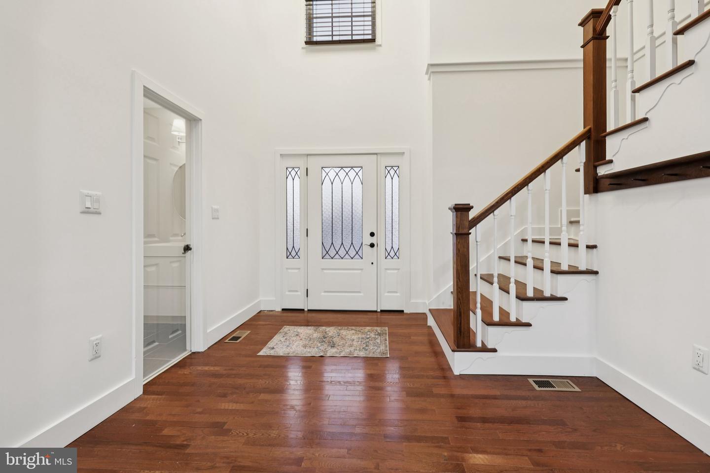 6057 BROOK DR, FALLS CHURCH, Virginia 22044, 6 Bedrooms Bedrooms, ,4 BathroomsBathrooms,Residential,For sale,6057 BROOK DR,VAFX2282094 MLS # VAFX2282094 6057 BROOK DR, FALLS CHURCH, Virginia 22044, 6 Bedrooms Bedrooms, ,4 BathroomsBathrooms,Residential,For sale,6057 BROOK DR,VAFX2282094 MLS # VAFX2282094