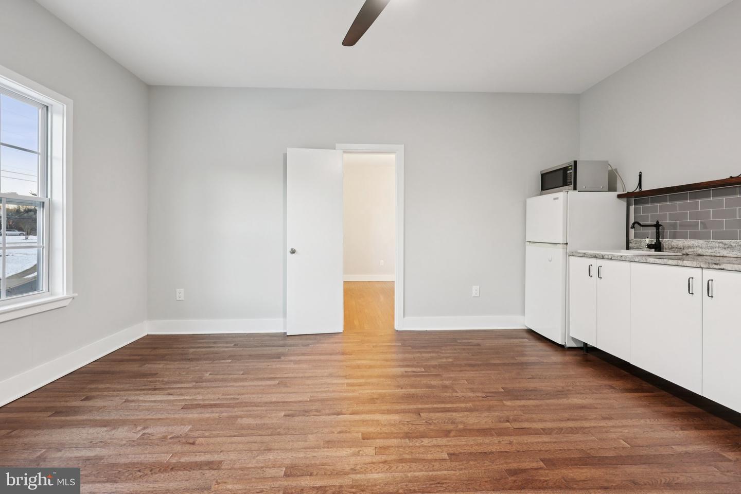 6057 BROOK DR, FALLS CHURCH, Virginia 22044, 6 Bedrooms Bedrooms, ,4 BathroomsBathrooms,Residential,For sale,6057 BROOK DR,VAFX2282094 MLS # VAFX2282094 6057 BROOK DR, FALLS CHURCH, Virginia 22044, 6 Bedrooms Bedrooms, ,4 BathroomsBathrooms,Residential,For sale,6057 BROOK DR,VAFX2282094 MLS # VAFX2282094