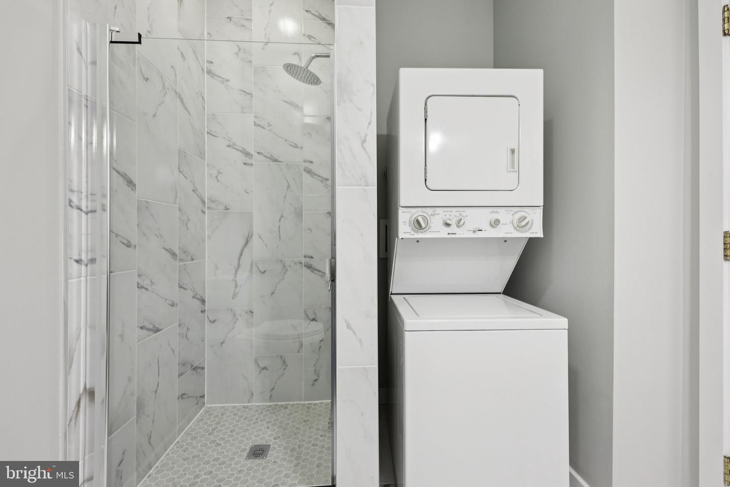 6057 BROOK DR, FALLS CHURCH, Virginia 22044, 6 Bedrooms Bedrooms, ,4 BathroomsBathrooms,Residential,For sale,6057 BROOK DR,VAFX2282094 MLS # VAFX2282094 6057 BROOK DR, FALLS CHURCH, Virginia 22044, 6 Bedrooms Bedrooms, ,4 BathroomsBathrooms,Residential,For sale,6057 BROOK DR,VAFX2282094 MLS # VAFX2282094