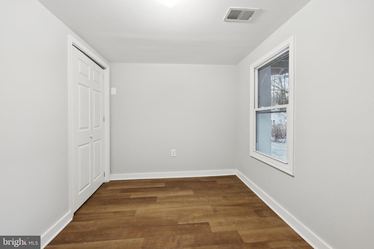 6057 BROOK DR, FALLS CHURCH, Virginia 22044, 6 Bedrooms Bedrooms, ,4 BathroomsBathrooms,Residential,For sale,6057 BROOK DR,VAFX2282094 MLS # VAFX2282094 6057 BROOK DR, FALLS CHURCH, Virginia 22044, 6 Bedrooms Bedrooms, ,4 BathroomsBathrooms,Residential,For sale,6057 BROOK DR,VAFX2282094 MLS # VAFX2282094