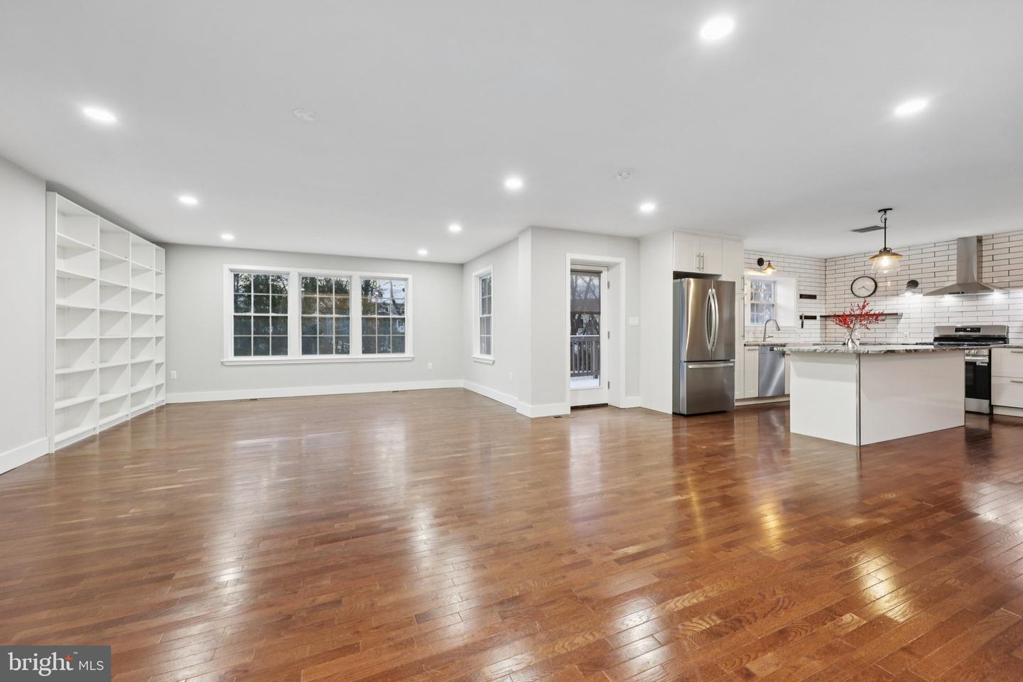 6057 BROOK DR, FALLS CHURCH, Virginia 22044, 6 Bedrooms Bedrooms, ,4 BathroomsBathrooms,Residential,For sale,6057 BROOK DR,VAFX2282094 MLS # VAFX2282094 6057 BROOK DR, FALLS CHURCH, Virginia 22044, 6 Bedrooms Bedrooms, ,4 BathroomsBathrooms,Residential,For sale,6057 BROOK DR,VAFX2282094 MLS # VAFX2282094