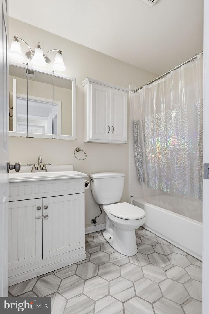 8186 WINSTEAD PL #201, MANASSAS, Virginia 20109, 2 Bedrooms Bedrooms, ,2 BathroomsBathrooms,Residential,For sale,8186 WINSTEAD PL #201,VAPW2108894 MLS # VAPW2108894 8186 WINSTEAD PL #201, MANASSAS, Virginia 20109, 2 Bedrooms Bedrooms, ,2 BathroomsBathrooms,Residential,For sale,8186 WINSTEAD PL #201,VAPW2108894 MLS # VAPW2108894