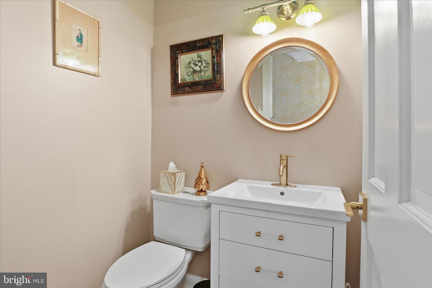 408 N PITT ST, ALEXANDRIA, Virginia 22314, 3 Bedrooms Bedrooms, ,3 BathroomsBathrooms,Residential,For sale,408 N PITT ST,VAAX2052324 MLS # VAAX2052324 408 N PITT ST, ALEXANDRIA, Virginia 22314, 3 Bedrooms Bedrooms, ,3 BathroomsBathrooms,Residential,For sale,408 N PITT ST,VAAX2052324 MLS # VAAX2052324