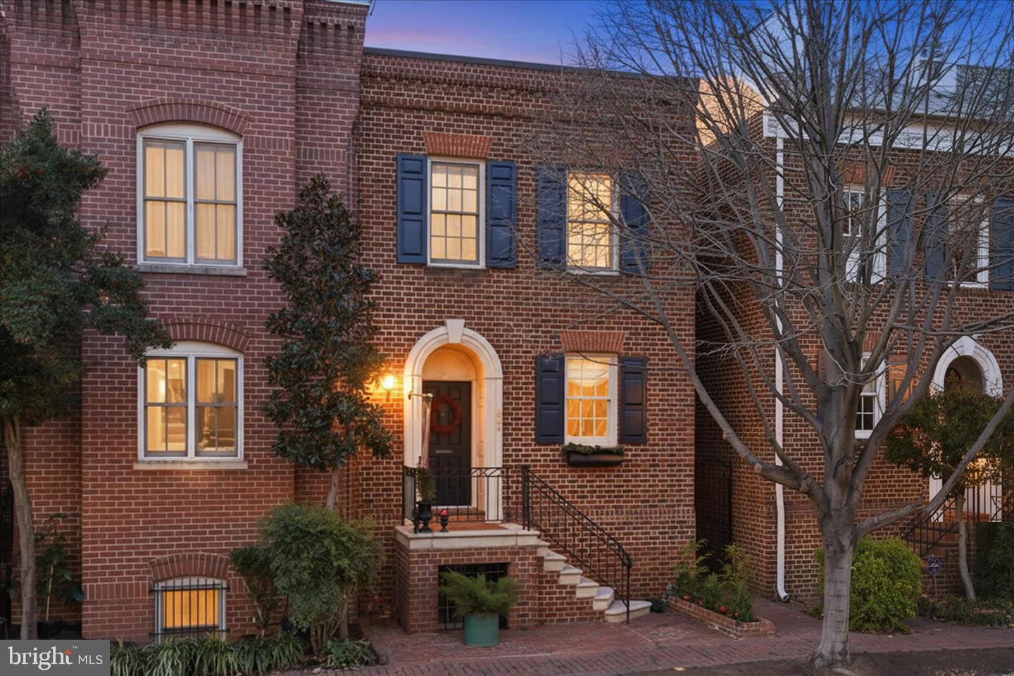 408 N PITT ST, ALEXANDRIA, Virginia 22314, 3 Bedrooms Bedrooms, ,3 BathroomsBathrooms,Residential,For sale,408 N PITT ST,VAAX2052324 MLS # VAAX2052324 408 N PITT ST, ALEXANDRIA, Virginia 22314, 3 Bedrooms Bedrooms, ,3 BathroomsBathrooms,Residential,For sale,408 N PITT ST,VAAX2052324 MLS # VAAX2052324