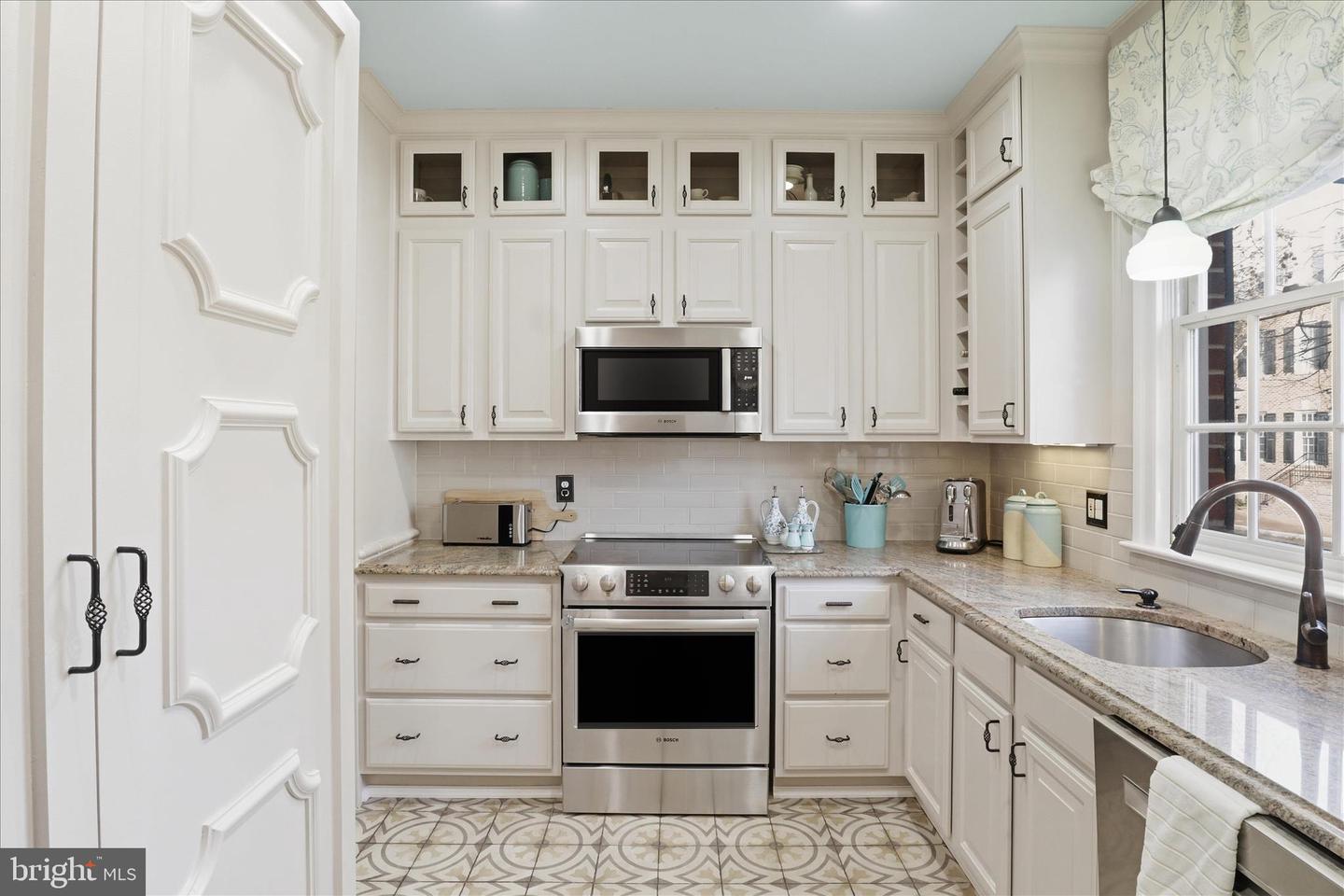 408 N PITT ST, ALEXANDRIA, Virginia 22314, 3 Bedrooms Bedrooms, ,3 BathroomsBathrooms,Residential,For sale,408 N PITT ST,VAAX2052324 MLS # VAAX2052324 408 N PITT ST, ALEXANDRIA, Virginia 22314, 3 Bedrooms Bedrooms, ,3 BathroomsBathrooms,Residential,For sale,408 N PITT ST,VAAX2052324 MLS # VAAX2052324