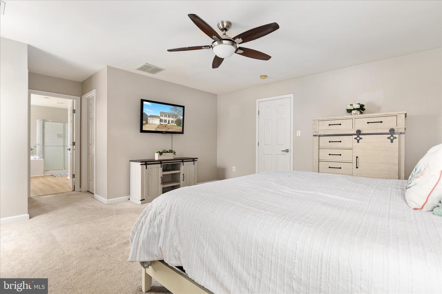 9819 PEAR TREE CT, BRISTOW, Virginia 20136, 4 Bedrooms Bedrooms, ,3 BathroomsBathrooms,Residential,For sale,9819 PEAR TREE CT,VAPW2109082 MLS # VAPW2109082 9819 PEAR TREE CT, BRISTOW, Virginia 20136, 4 Bedrooms Bedrooms, ,3 BathroomsBathrooms,Residential,For sale,9819 PEAR TREE CT,VAPW2109082 MLS # VAPW2109082