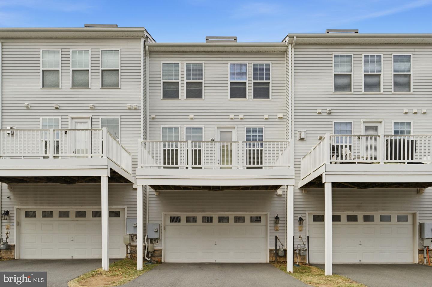 42396 BENFOLD SQ, BRAMBLETON, Virginia 20148, 3 Bedrooms Bedrooms, ,3 BathroomsBathrooms,Residential,For sale,42396 BENFOLD SQ,VALO2112362 MLS # VALO2112362 42396 BENFOLD SQ, BRAMBLETON, Virginia 20148, 3 Bedrooms Bedrooms, ,3 BathroomsBathrooms,Residential,For sale,42396 BENFOLD SQ,VALO2112362 MLS # VALO2112362