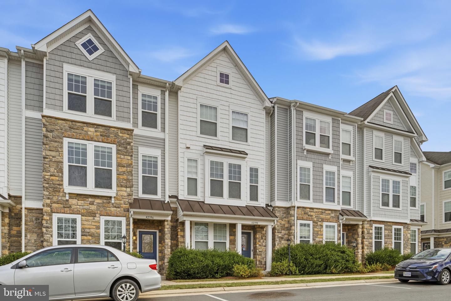 42396 BENFOLD SQ, BRAMBLETON, Virginia 20148, 3 Bedrooms Bedrooms, ,3 BathroomsBathrooms,Residential,For sale,42396 BENFOLD SQ,VALO2112362 MLS # VALO2112362 42396 BENFOLD SQ, BRAMBLETON, Virginia 20148, 3 Bedrooms Bedrooms, ,3 BathroomsBathrooms,Residential,For sale,42396 BENFOLD SQ,VALO2112362 MLS # VALO2112362