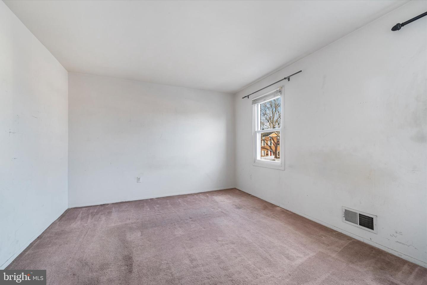 9828 BUCKNER RD, MANASSAS, Virginia 20110, 3 Bedrooms Bedrooms, ,1 BathroomBathrooms,Residential,For sale,9828 BUCKNER RD,VAMN2009828 MLS # VAMN2009828 9828 BUCKNER RD, MANASSAS, Virginia 20110, 3 Bedrooms Bedrooms, ,1 BathroomBathrooms,Residential,For sale,9828 BUCKNER RD,VAMN2009828 MLS # VAMN2009828