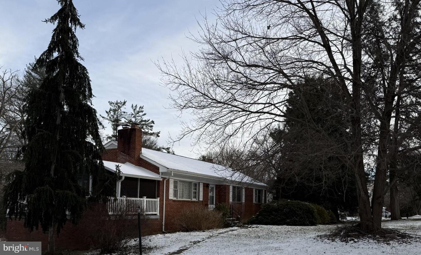 2807 CEDAR LN, VIENNA, Virginia 22180, 3 Bedrooms Bedrooms, ,1 BathroomBathrooms,Residential,For sale,2807 CEDAR LN,VAFX2282702 MLS # VAFX2282702 2807 CEDAR LN, VIENNA, Virginia 22180, 3 Bedrooms Bedrooms, ,1 BathroomBathrooms,Residential,For sale,2807 CEDAR LN,VAFX2282702 MLS # VAFX2282702