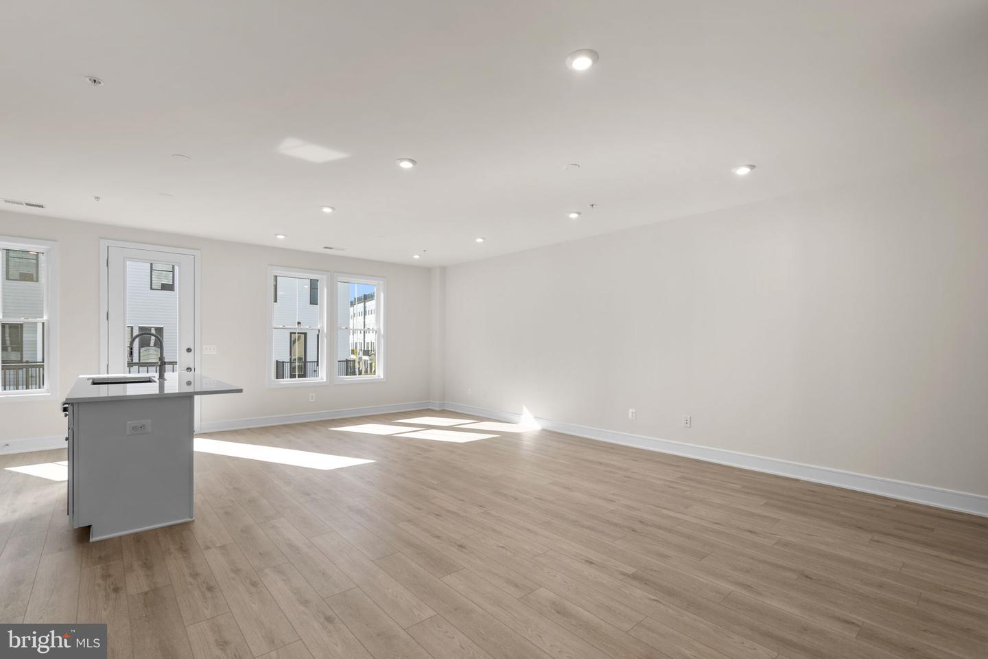 21764 DOLLIS HILL TER, BROADLANDS, Virginia 20148, 3 Bedrooms Bedrooms, ,2 BathroomsBathrooms,Residential,For sale,21764 DOLLIS HILL TER,VALO2112466 MLS # VALO2112466 21764 DOLLIS HILL TER, BROADLANDS, Virginia 20148, 3 Bedrooms Bedrooms, ,2 BathroomsBathrooms,Residential,For sale,21764 DOLLIS HILL TER,VALO2112466 MLS # VALO2112466