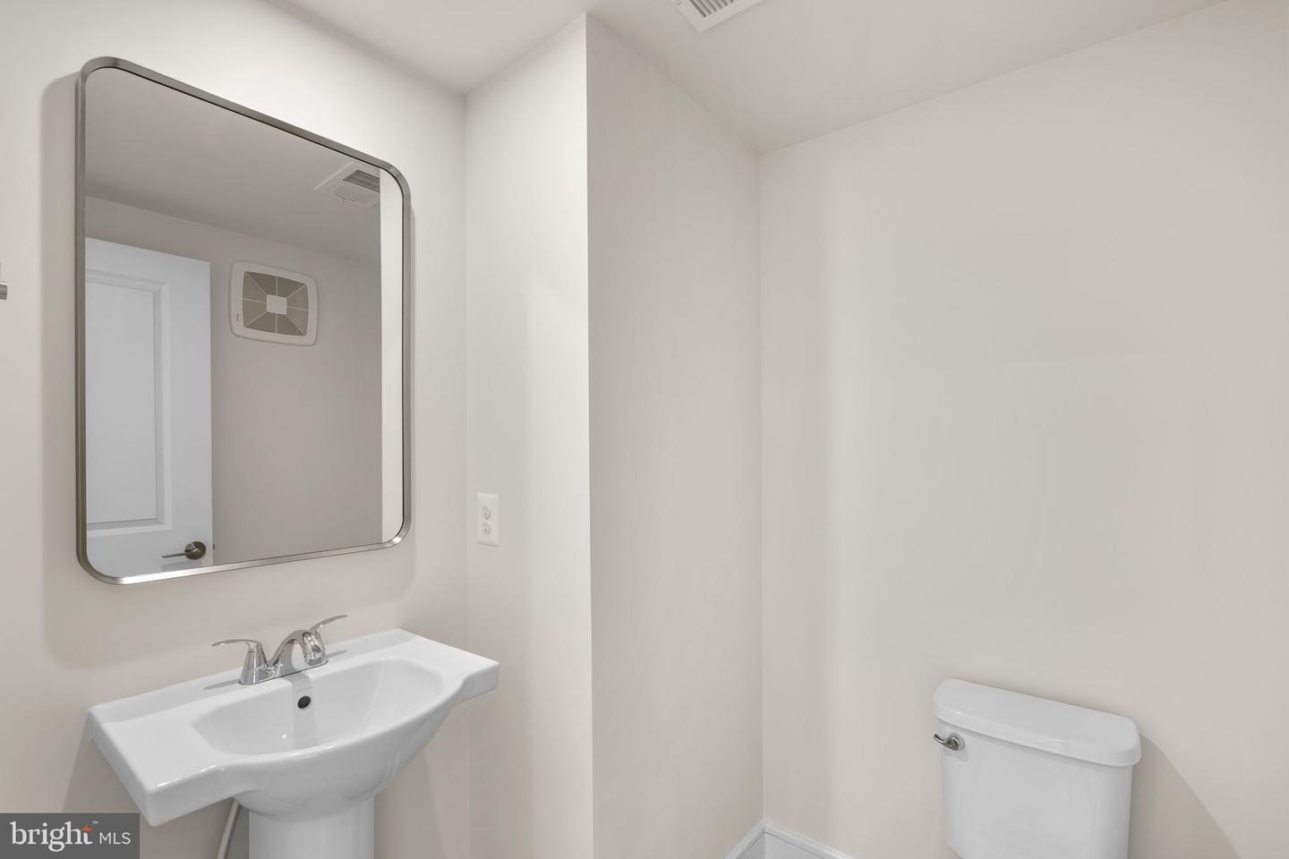 21764 DOLLIS HILL TER, BROADLANDS, Virginia 20148, 3 Bedrooms Bedrooms, ,2 BathroomsBathrooms,Residential,For sale,21764 DOLLIS HILL TER,VALO2112466 MLS # VALO2112466 21764 DOLLIS HILL TER, BROADLANDS, Virginia 20148, 3 Bedrooms Bedrooms, ,2 BathroomsBathrooms,Residential,For sale,21764 DOLLIS HILL TER,VALO2112466 MLS # VALO2112466