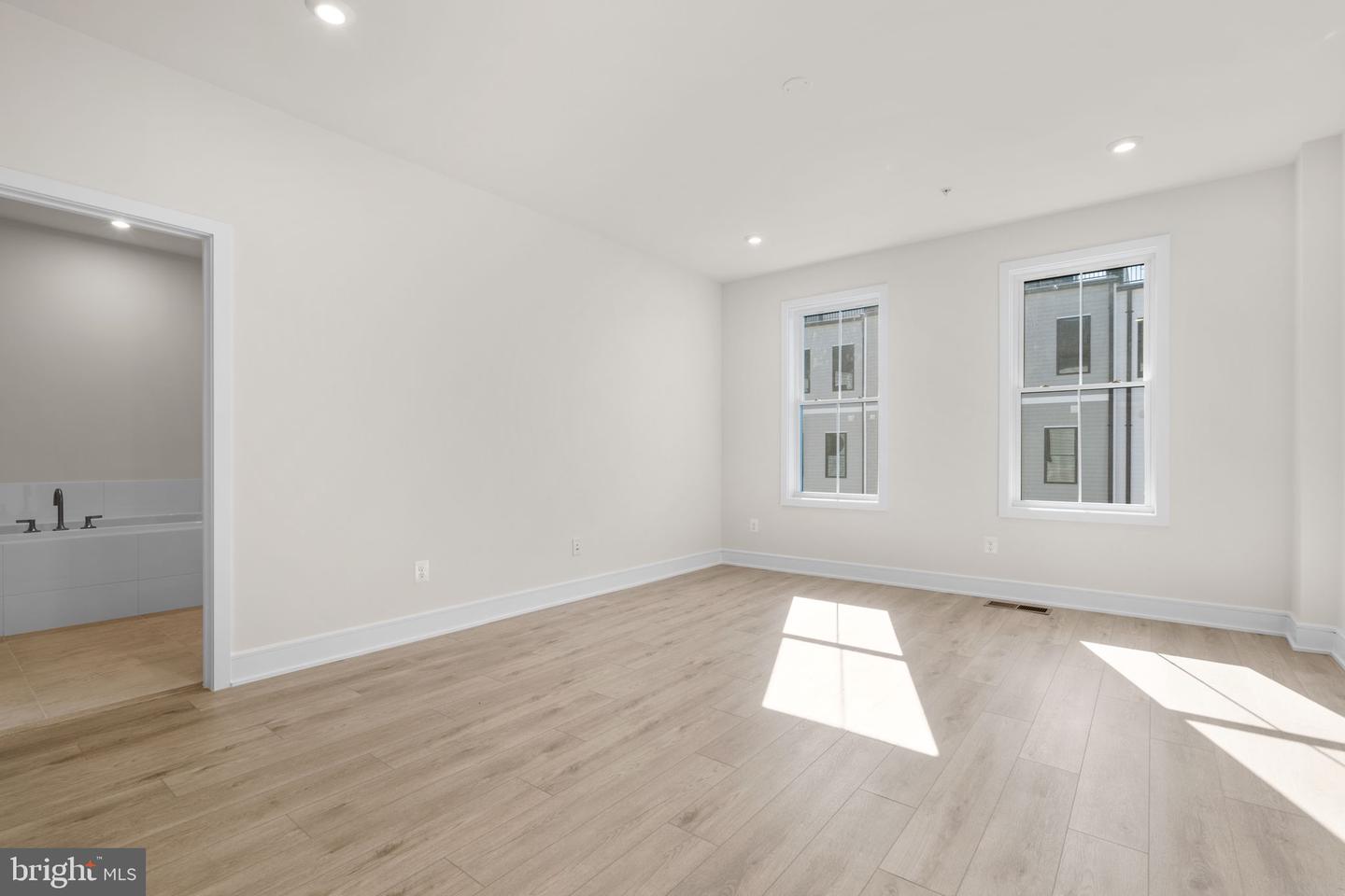 21764 DOLLIS HILL TER, BROADLANDS, Virginia 20148, 3 Bedrooms Bedrooms, ,2 BathroomsBathrooms,Residential,For sale,21764 DOLLIS HILL TER,VALO2112466 MLS # VALO2112466 21764 DOLLIS HILL TER, BROADLANDS, Virginia 20148, 3 Bedrooms Bedrooms, ,2 BathroomsBathrooms,Residential,For sale,21764 DOLLIS HILL TER,VALO2112466 MLS # VALO2112466