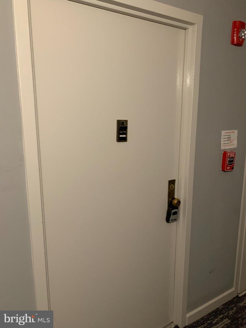 5300 HOLMES RUN PKWY #1209, ALEXANDRIA, Virginia 22304, 2 Bedrooms Bedrooms, ,2 BathroomsBathrooms,Residential,For sale,5300 HOLMES RUN PKWY #1209,VAAX2052474 MLS # VAAX2052474 5300 HOLMES RUN PKWY #1209, ALEXANDRIA, Virginia 22304, 2 Bedrooms Bedrooms, ,2 BathroomsBathrooms,Residential,For sale,5300 HOLMES RUN PKWY #1209,VAAX2052474 MLS # VAAX2052474