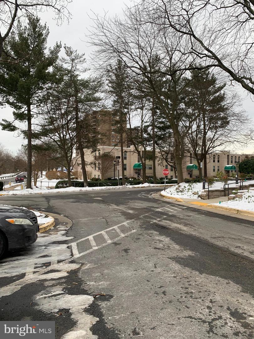 5300 HOLMES RUN PKWY #1209, ALEXANDRIA, Virginia 22304, 2 Bedrooms Bedrooms, ,2 BathroomsBathrooms,Residential,For sale,5300 HOLMES RUN PKWY #1209,VAAX2052474 MLS # VAAX2052474 5300 HOLMES RUN PKWY #1209, ALEXANDRIA, Virginia 22304, 2 Bedrooms Bedrooms, ,2 BathroomsBathrooms,Residential,For sale,5300 HOLMES RUN PKWY #1209,VAAX2052474 MLS # VAAX2052474