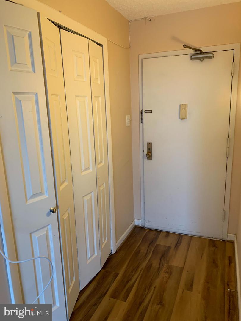 5300 HOLMES RUN PKWY #1209, ALEXANDRIA, Virginia 22304, 2 Bedrooms Bedrooms, ,2 BathroomsBathrooms,Residential,For sale,5300 HOLMES RUN PKWY #1209,VAAX2052474 MLS # VAAX2052474 5300 HOLMES RUN PKWY #1209, ALEXANDRIA, Virginia 22304, 2 Bedrooms Bedrooms, ,2 BathroomsBathrooms,Residential,For sale,5300 HOLMES RUN PKWY #1209,VAAX2052474 MLS # VAAX2052474