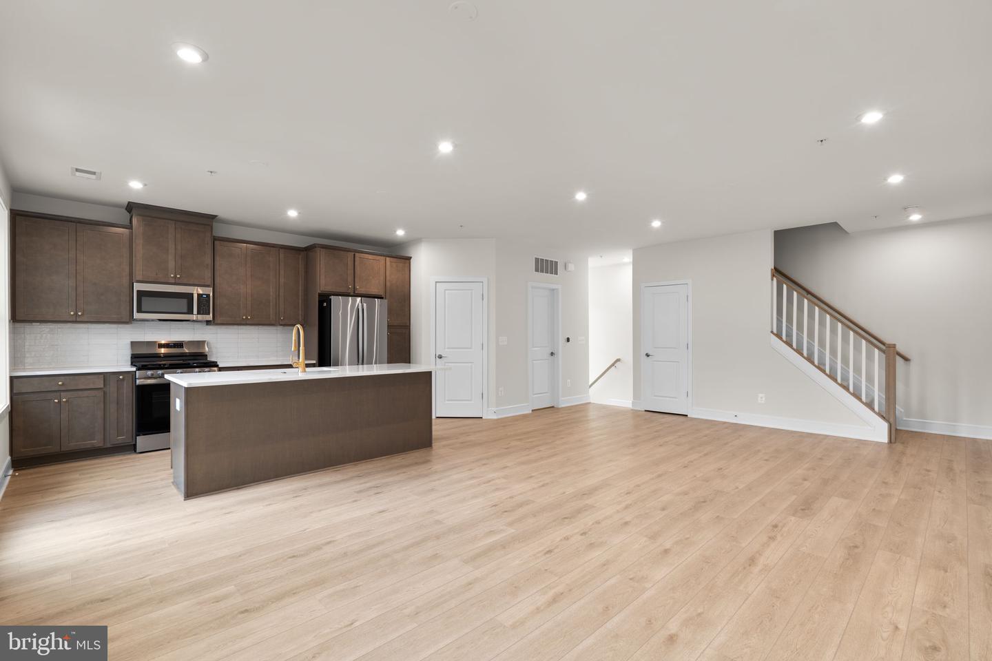 43305 FARRINGDON SQ, BROADLANDS, Virginia 20148, 3 Bedrooms Bedrooms, ,2 BathroomsBathrooms,Residential,For sale,43305 FARRINGDON SQ,VALO2112468 MLS # VALO2112468 43305 FARRINGDON SQ, BROADLANDS, Virginia 20148, 3 Bedrooms Bedrooms, ,2 BathroomsBathrooms,Residential,For sale,43305 FARRINGDON SQ,VALO2112468 MLS # VALO2112468