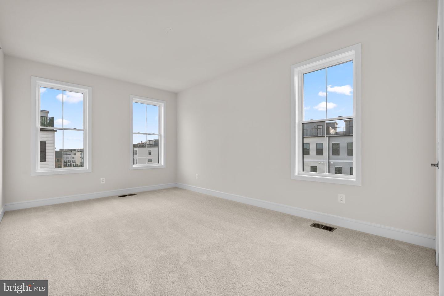 43305 FARRINGDON SQ, BROADLANDS, Virginia 20148, 3 Bedrooms Bedrooms, ,2 BathroomsBathrooms,Residential,For sale,43305 FARRINGDON SQ,VALO2112468 MLS # VALO2112468 43305 FARRINGDON SQ, BROADLANDS, Virginia 20148, 3 Bedrooms Bedrooms, ,2 BathroomsBathrooms,Residential,For sale,43305 FARRINGDON SQ,VALO2112468 MLS # VALO2112468