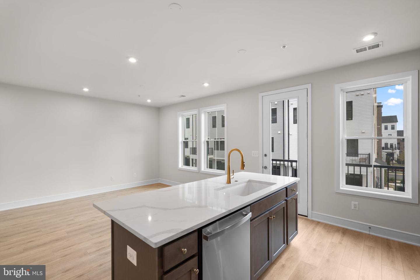 43305 FARRINGDON SQ, BROADLANDS, Virginia 20148, 3 Bedrooms Bedrooms, ,2 BathroomsBathrooms,Residential,For sale,43305 FARRINGDON SQ,VALO2112468 MLS # VALO2112468 43305 FARRINGDON SQ, BROADLANDS, Virginia 20148, 3 Bedrooms Bedrooms, ,2 BathroomsBathrooms,Residential,For sale,43305 FARRINGDON SQ,VALO2112468 MLS # VALO2112468