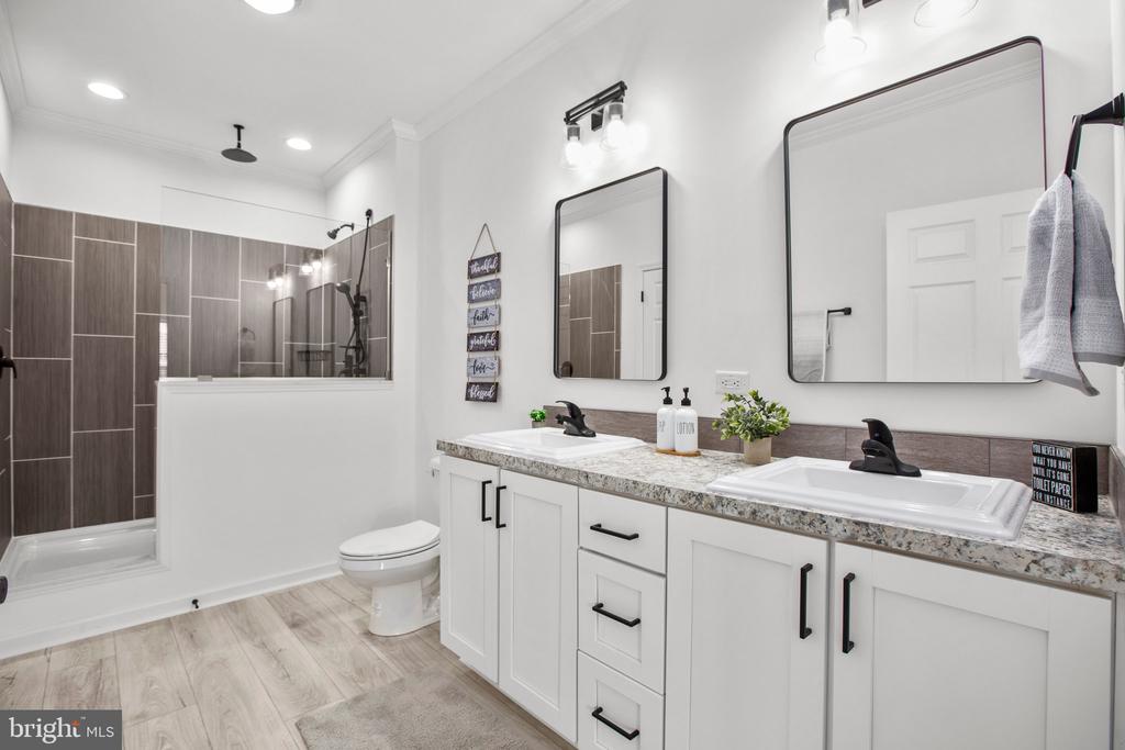 828 MINERAL AVE, MINERAL, Virginia 23117, 3 Bedrooms Bedrooms, ,2 BathroomsBathrooms,Residential,828 MINERAL AVE,VALA2005978 MLS # VALA2005978