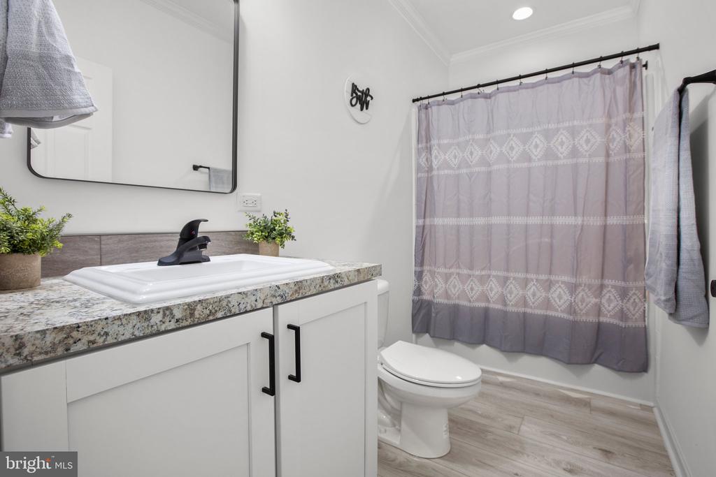 828 MINERAL AVE, MINERAL, Virginia 23117, 3 Bedrooms Bedrooms, ,2 BathroomsBathrooms,Residential,828 MINERAL AVE,VALA2005978 MLS # VALA2005978