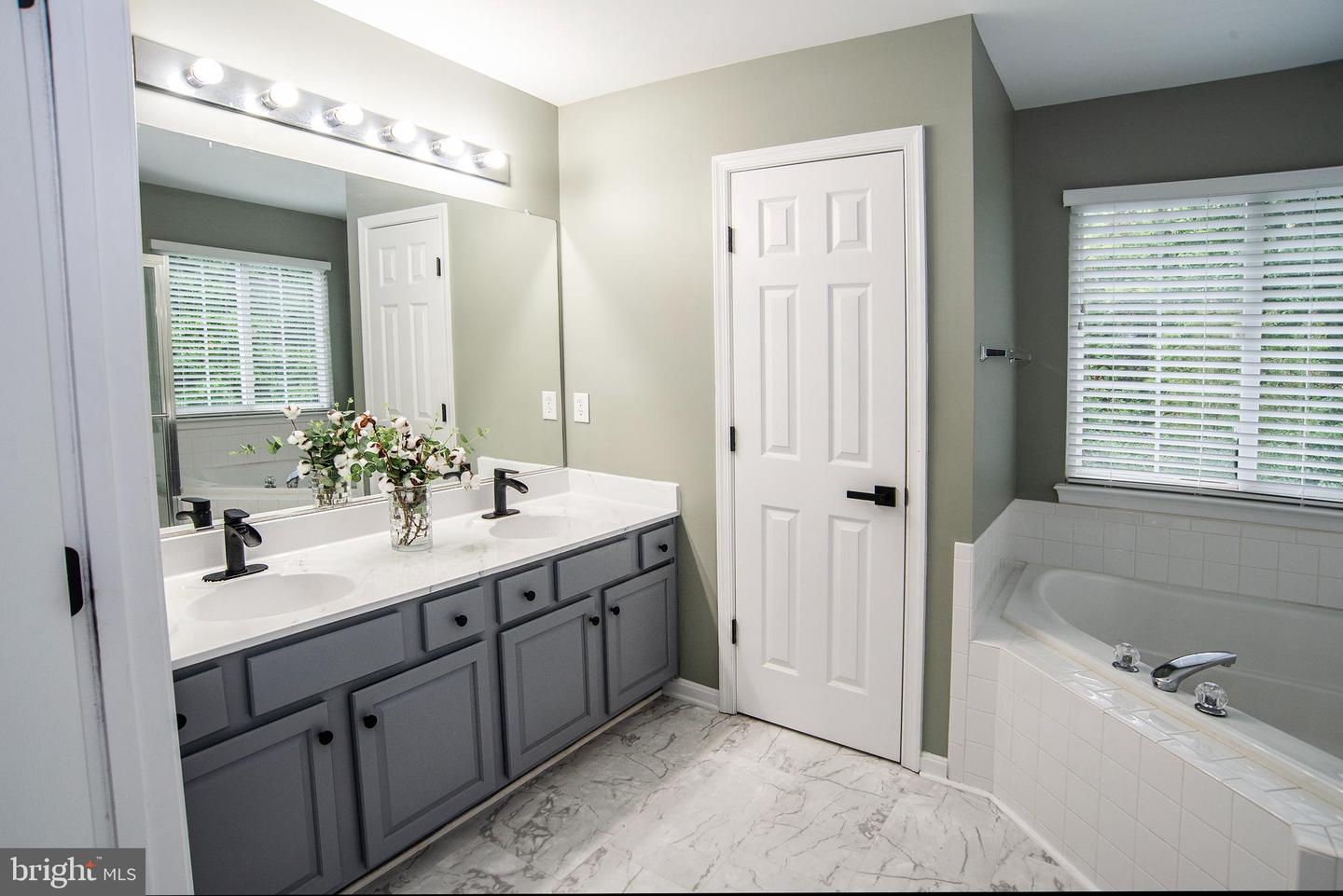 15750 CHIMNEY ROCK TER, WOODBRIDGE, Virginia 22193, 5 Bedrooms Bedrooms, ,3 BathroomsBathrooms,Residential,For sale,15750 CHIMNEY ROCK TER,VAPW2098426 MLS # VAPW2098426