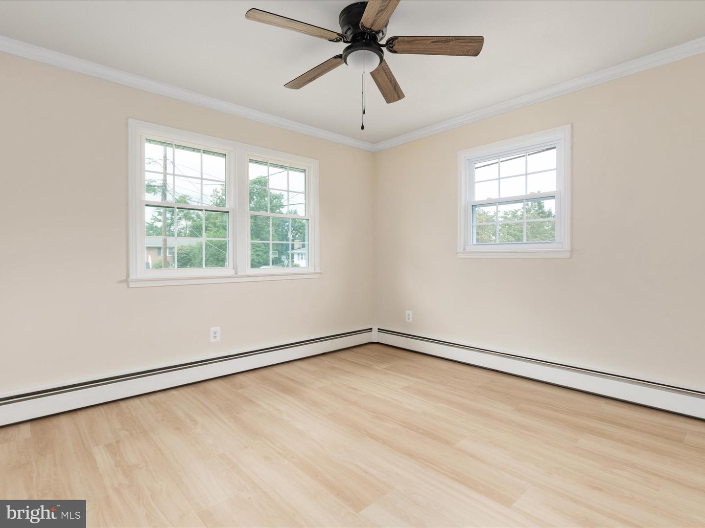 5625 MAXINE CT, ALEXANDRIA, Virginia 22310, 7 Bedrooms Bedrooms, 11 Rooms Rooms,4 BathroomsBathrooms,Residential,For sale,5625 MAXINE CT,VAFX2261474 MLS # VAFX2261474