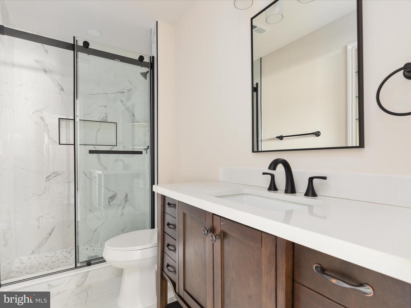 5625 MAXINE CT, ALEXANDRIA, Virginia 22310, 7 Bedrooms Bedrooms, 11 Rooms Rooms,4 BathroomsBathrooms,Residential,For sale,5625 MAXINE CT,VAFX2261474 MLS # VAFX2261474