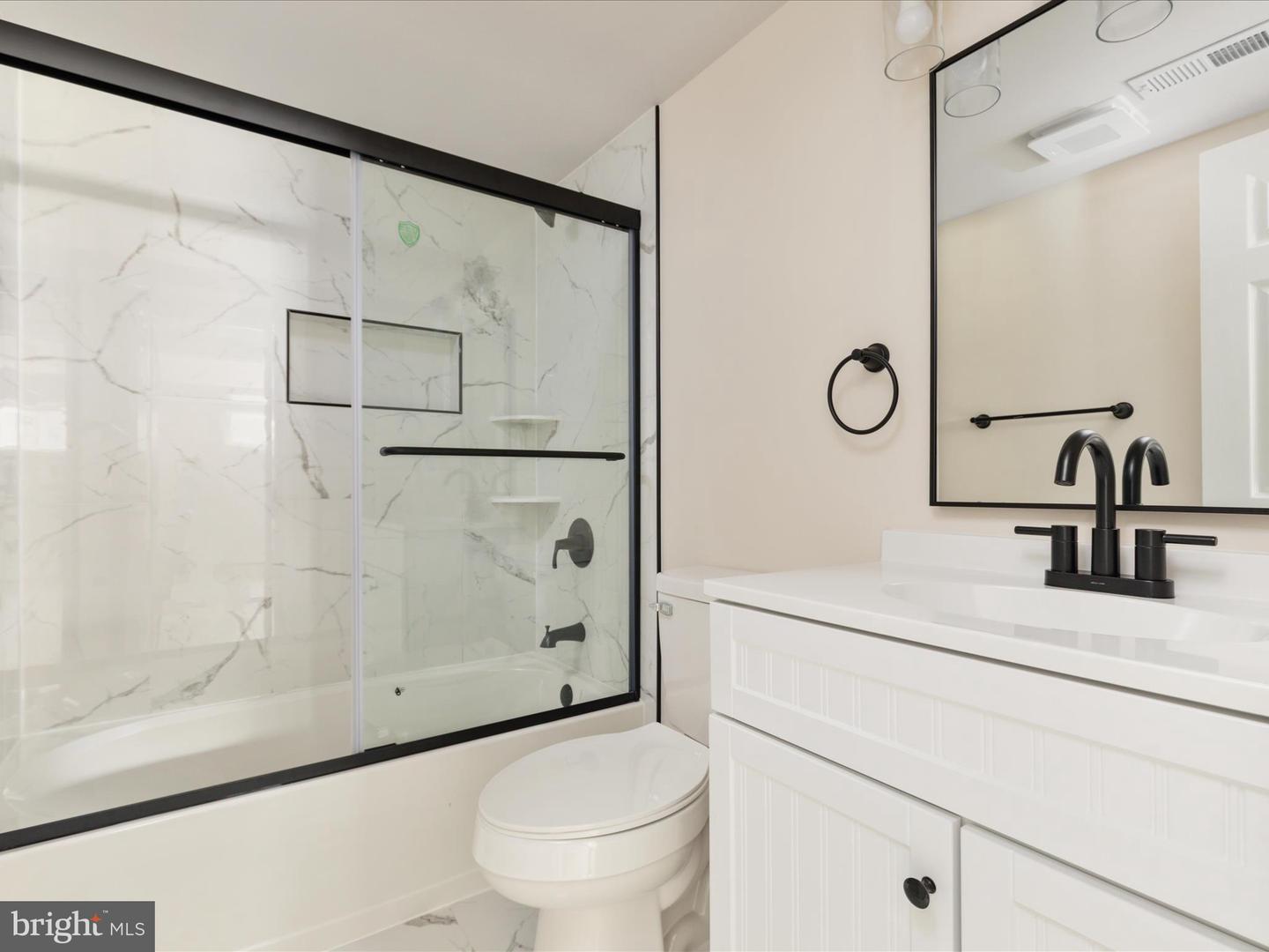 5625 MAXINE CT, ALEXANDRIA, Virginia 22310, 7 Bedrooms Bedrooms, 11 Rooms Rooms,4 BathroomsBathrooms,Residential,For sale,5625 MAXINE CT,VAFX2261474 MLS # VAFX2261474