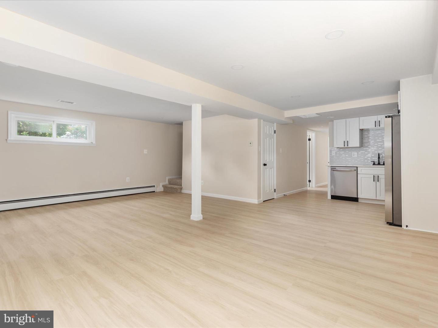 5625 MAXINE CT, ALEXANDRIA, Virginia 22310, 7 Bedrooms Bedrooms, 11 Rooms Rooms,4 BathroomsBathrooms,Residential,For sale,5625 MAXINE CT,VAFX2261474 MLS # VAFX2261474