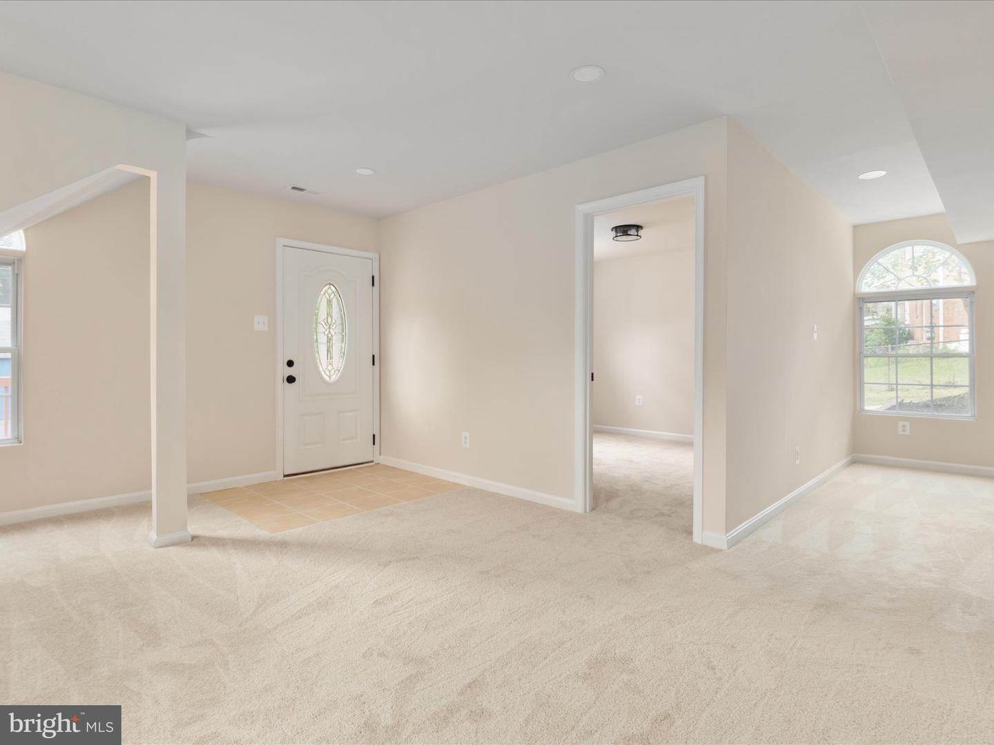 5625 MAXINE CT, ALEXANDRIA, Virginia 22310, 7 Bedrooms Bedrooms, 11 Rooms Rooms,4 BathroomsBathrooms,Residential,For sale,5625 MAXINE CT,VAFX2261474 MLS # VAFX2261474