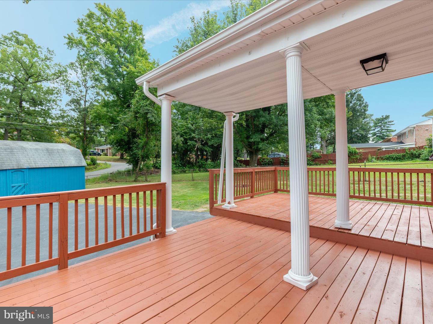 5625 MAXINE CT, ALEXANDRIA, Virginia 22310, 7 Bedrooms Bedrooms, 11 Rooms Rooms,4 BathroomsBathrooms,Residential,For sale,5625 MAXINE CT,VAFX2261474 MLS # VAFX2261474