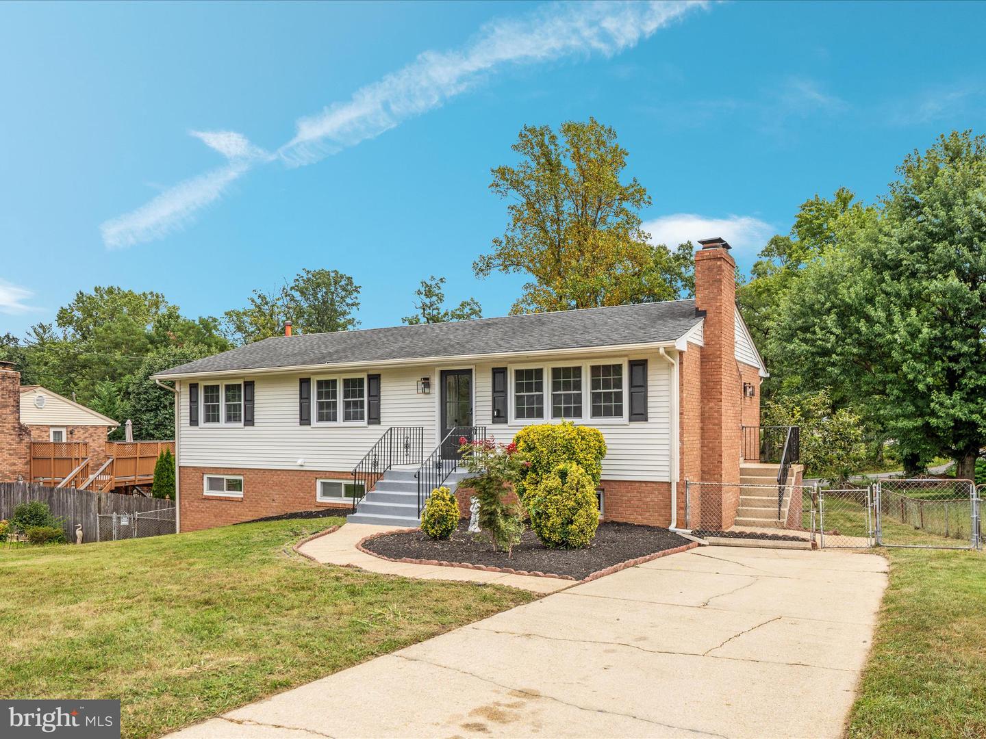 5625 MAXINE CT, ALEXANDRIA, Virginia 22310, 7 Bedrooms Bedrooms, 11 Rooms Rooms,4 BathroomsBathrooms,Residential,For sale,5625 MAXINE CT,VAFX2261474 MLS # VAFX2261474