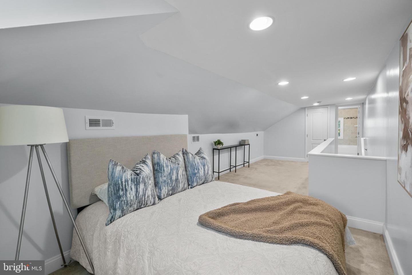 3916 5TH ST NW, WASHINGTON, District Of Columbia 20011, 3 Bedrooms Bedrooms, ,4 BathroomsBathrooms,Residential,For sale,3916 5TH ST NW,DCDC2217378 MLS # DCDC2217378