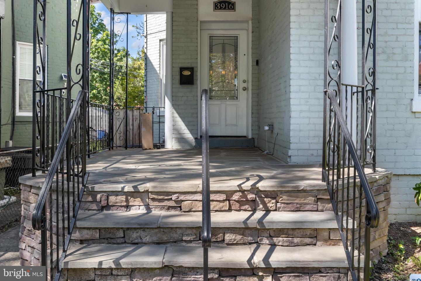 3916 5TH ST NW, WASHINGTON, District Of Columbia 20011, 3 Bedrooms Bedrooms, ,4 BathroomsBathrooms,Residential,For sale,3916 5TH ST NW,DCDC2217378 MLS # DCDC2217378